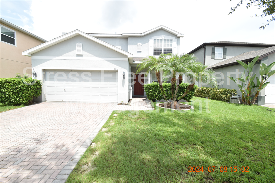 8806 Cameron Crest Drive Tampa, FL 33626